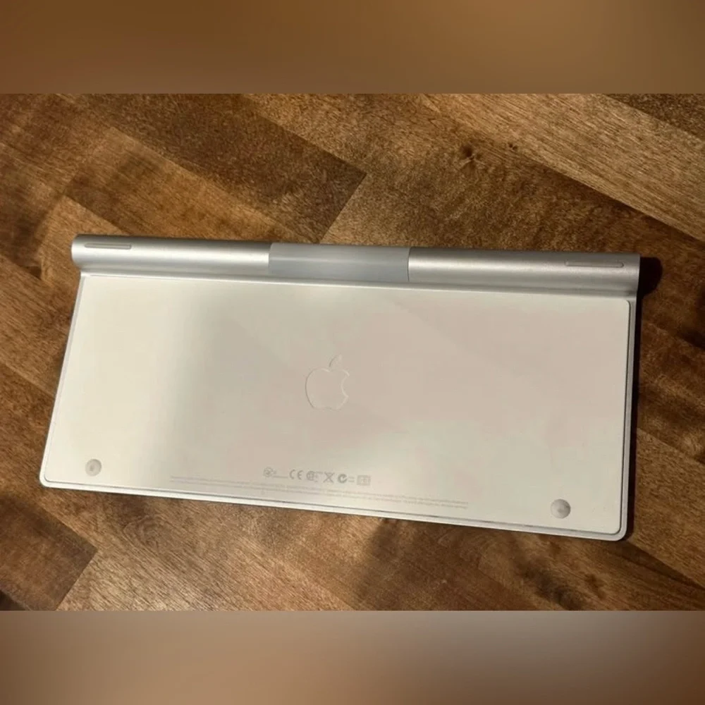 Apple Magic Keyboard Wireless